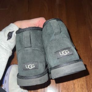 Black mini women’s UGGs